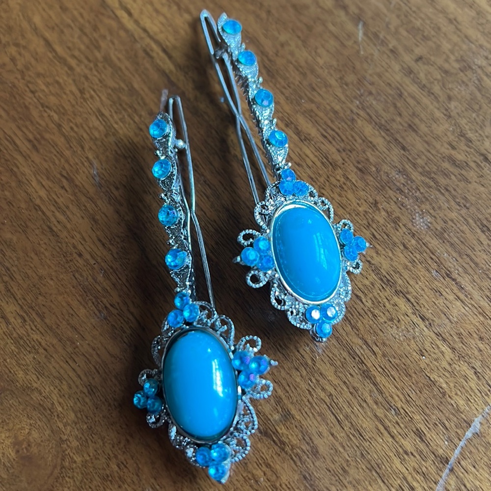 Metallic Rhinestones Hair Clips - Picture 4 of 8